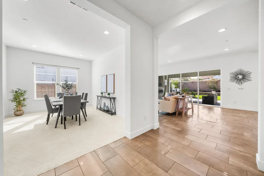 1989 Old Vine Place Brentwood CA 94513