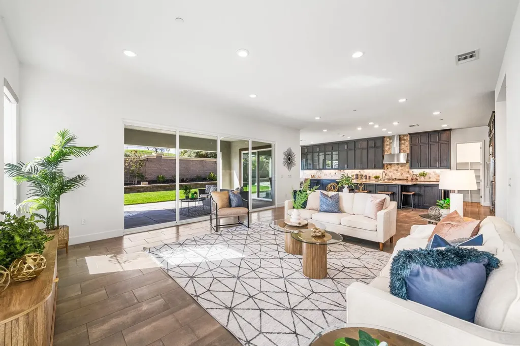 1989 Old Vine Place Brentwood CA 94513