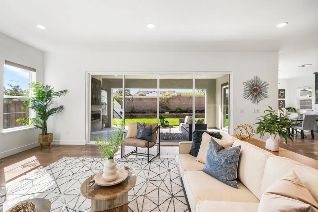 1989 Old Vine Place Brentwood CA 94513