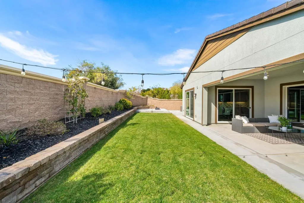 1989 Old Vine Place Brentwood CA 94513