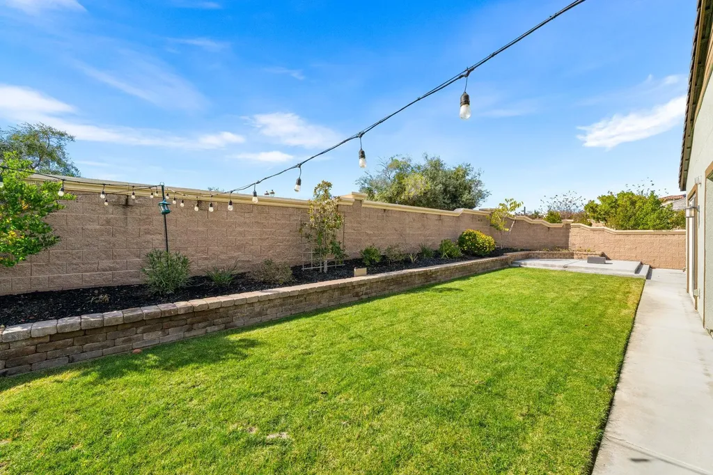 1989 Old Vine Place Brentwood CA 94513