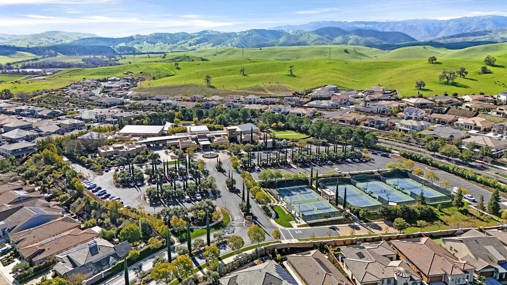 2000 Tempranillo Lane Brentwood CA 94513