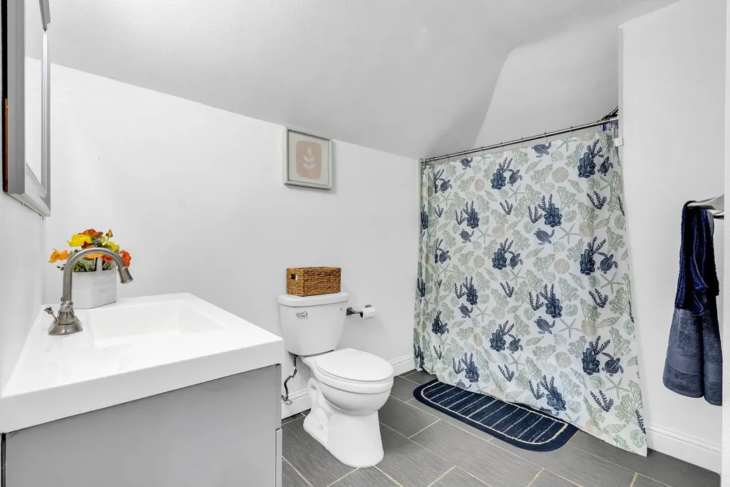 2350 Shell Avenue Martinez CA 94553