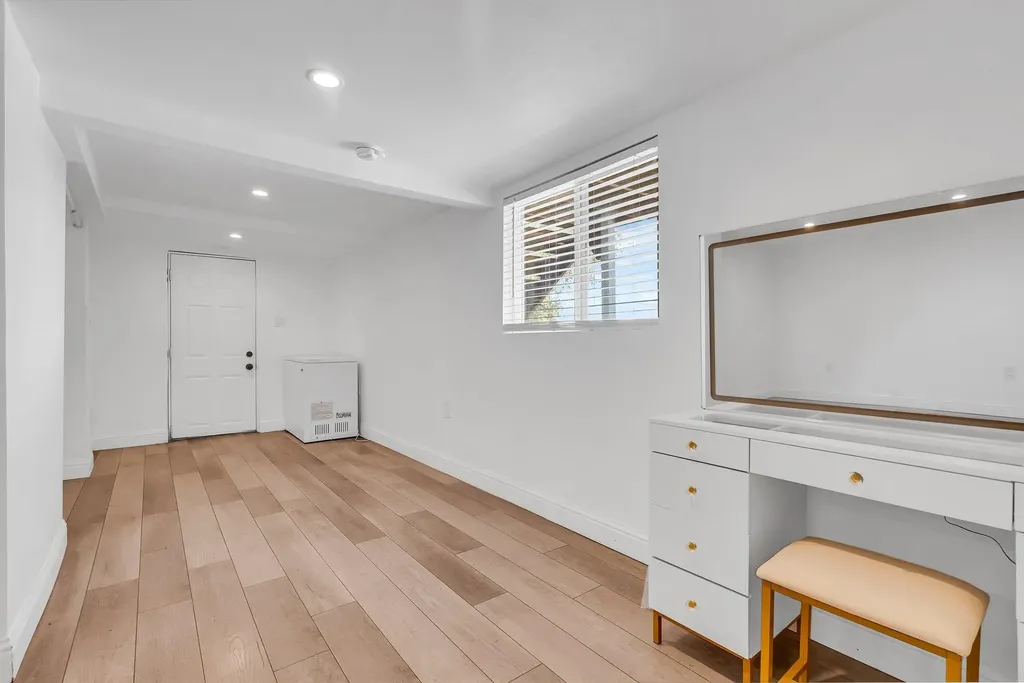 2350 Shell Avenue Martinez CA 94553