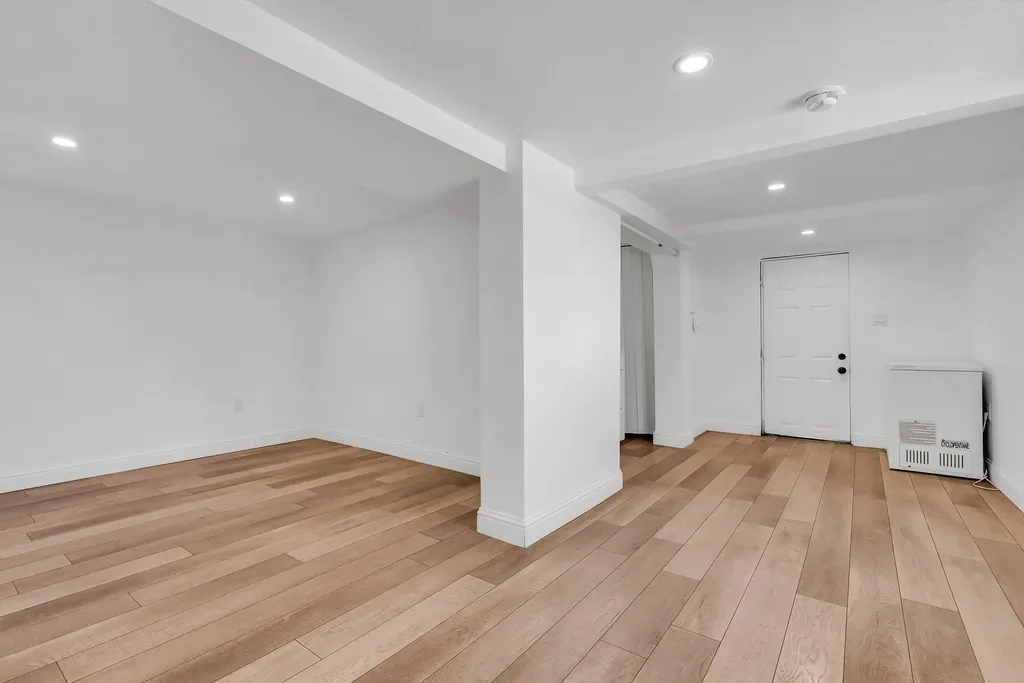 2350 Shell Avenue Martinez CA 94553