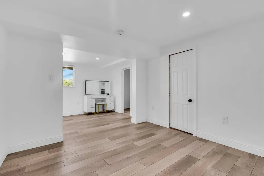 2350 Shell Avenue Martinez CA 94553