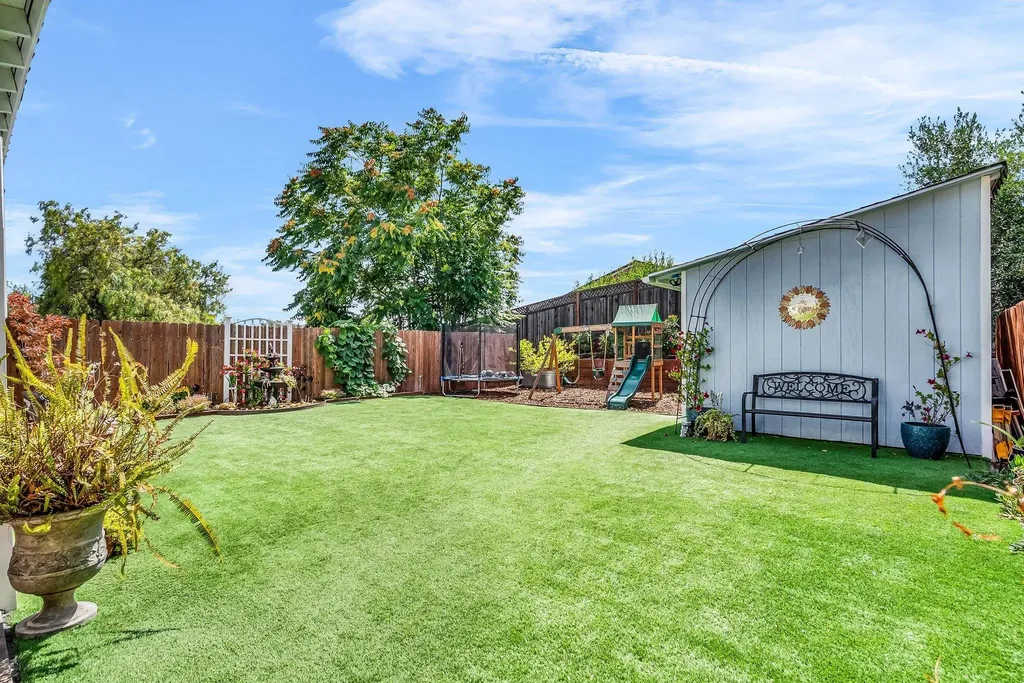 2350 Shell Avenue Martinez CA 94553