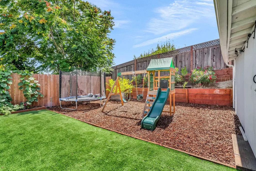 2350 Shell Avenue Martinez CA 94553