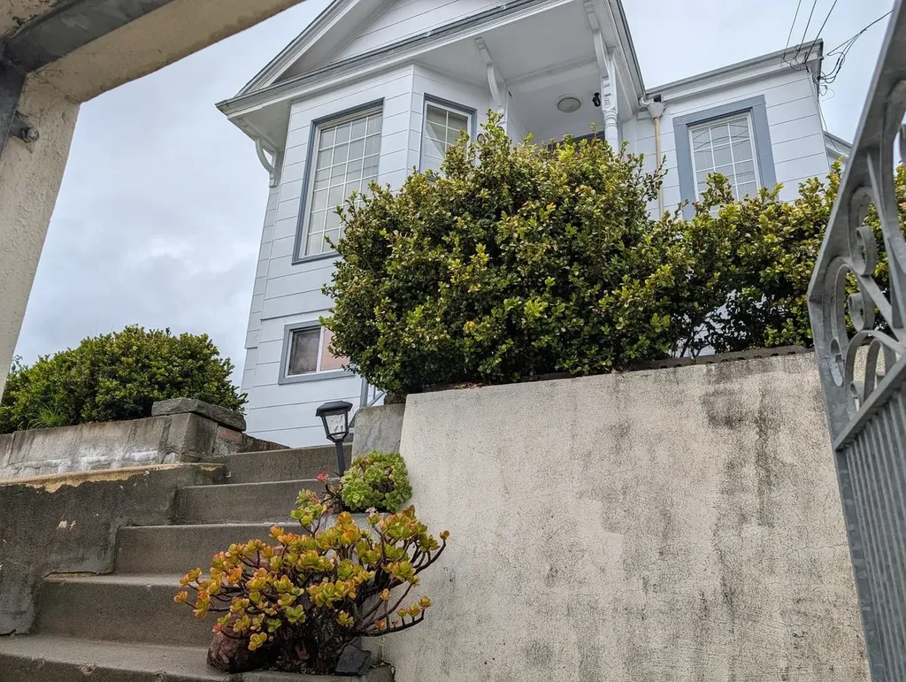 286 Sagamore Street San Francisco CA 94112