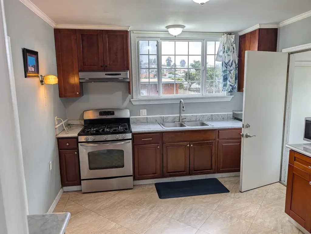 286 Sagamore Street San Francisco CA 94112