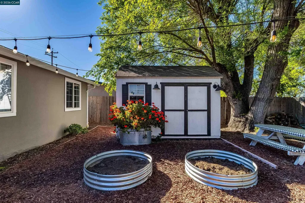 2261 Gehringer Drive Concord CA 94520