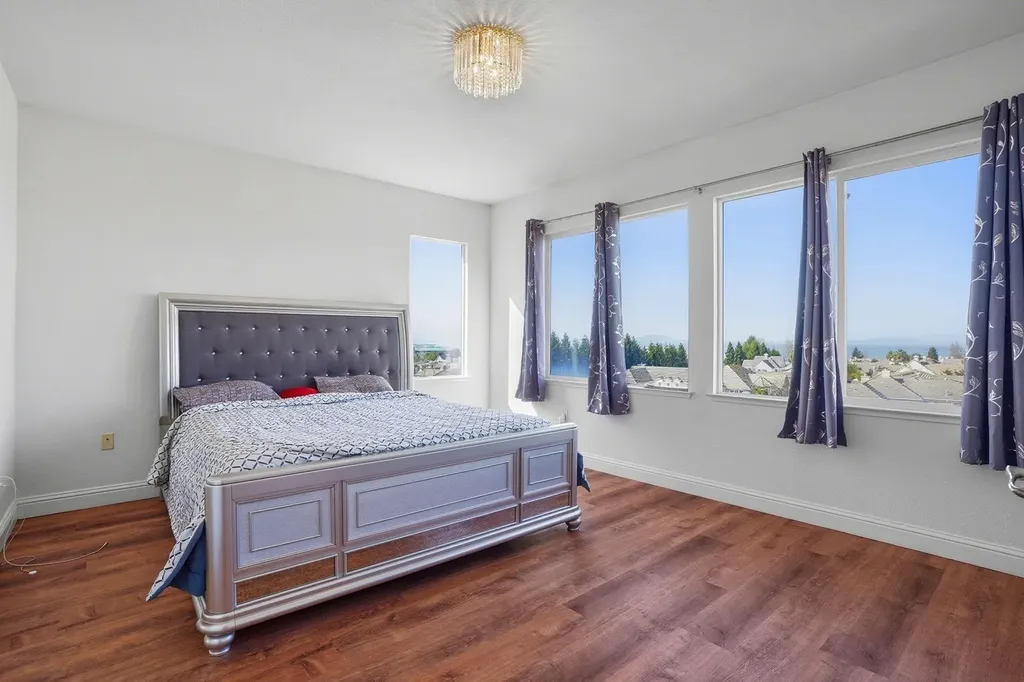 106 White Cap Cove Hercules CA 94547