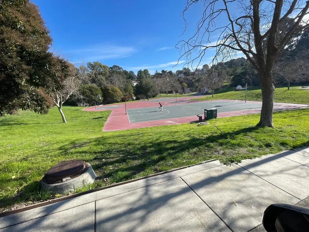 61 Greenview Lane Richmond CA 94803