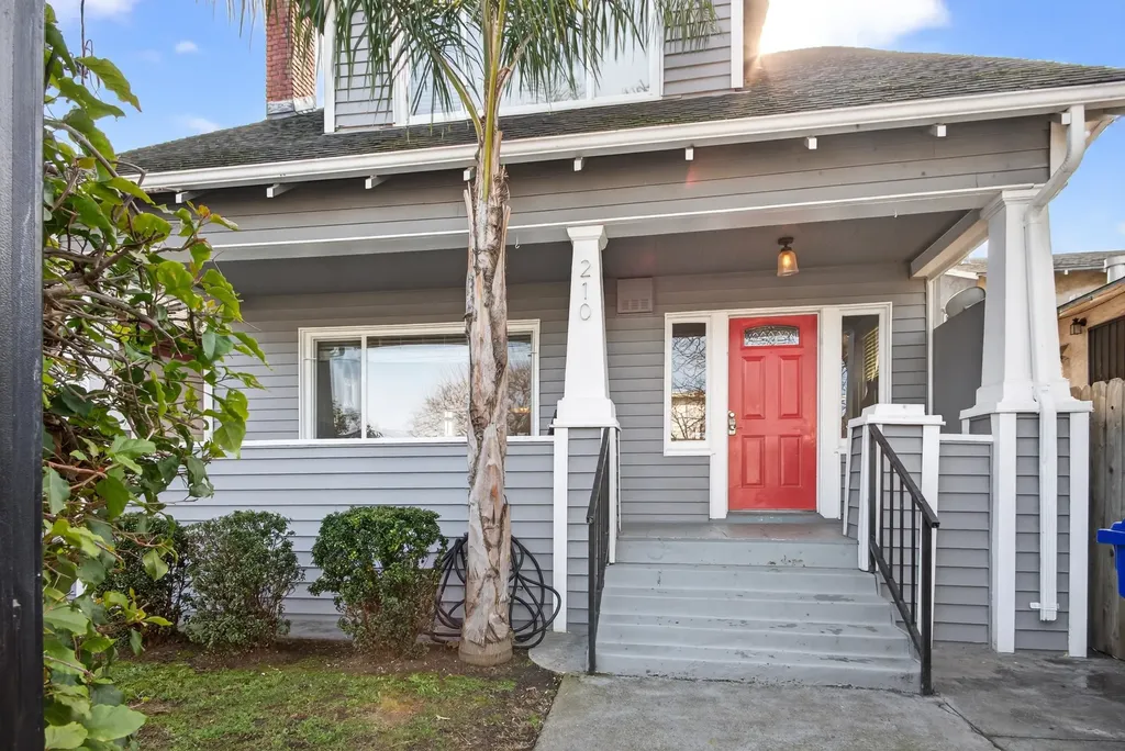 210 Chanslor Avenue Richmond CA 94801