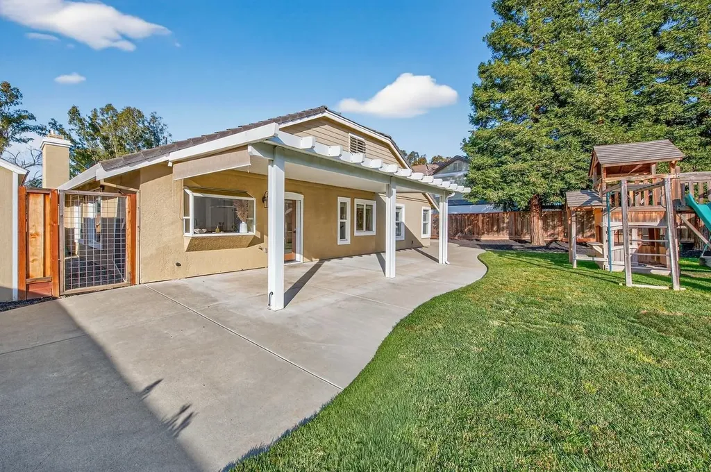 761 Cottonwood Court Livermore CA 94551