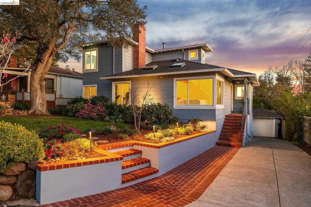 Oakland CA, 6254 Girvin Drive