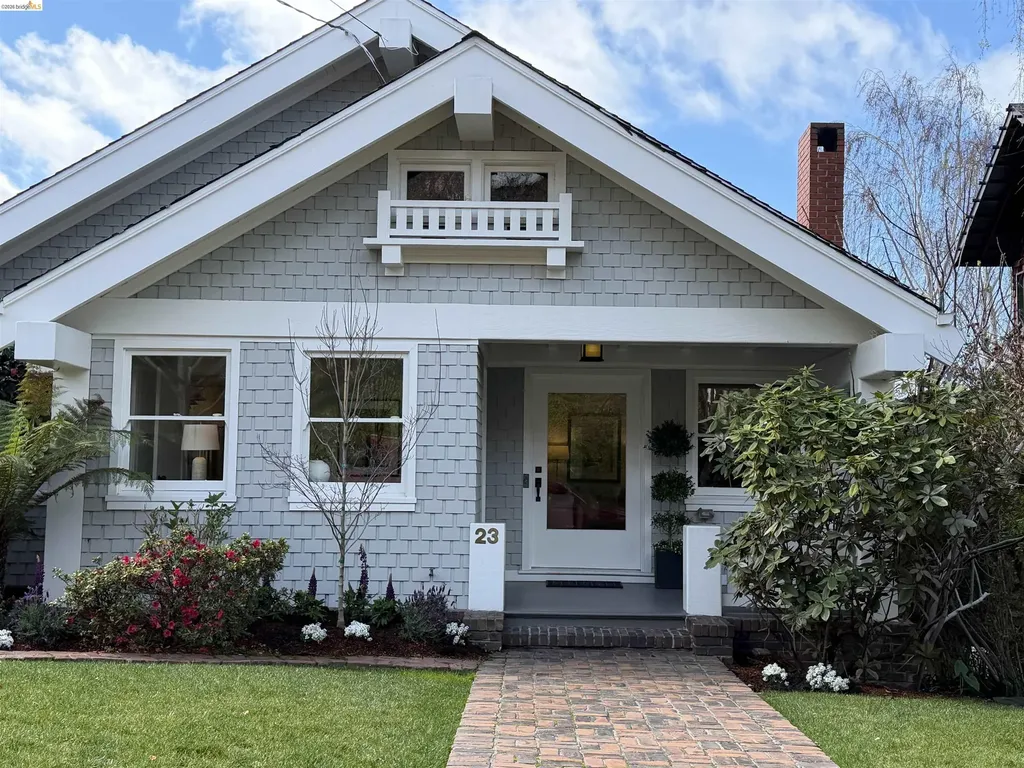 Piedmont CA, 23 Monte Avenue
