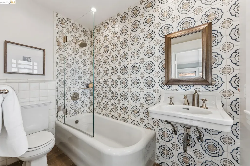 23 Monte Avenue Piedmont CA 94611