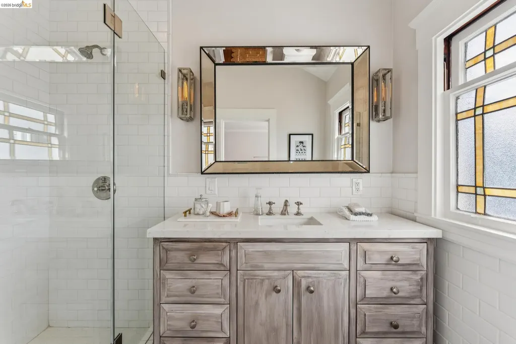 23 Monte Avenue Piedmont CA 94611