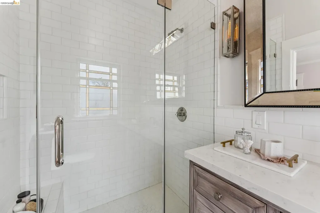 23 Monte Avenue Piedmont CA 94611