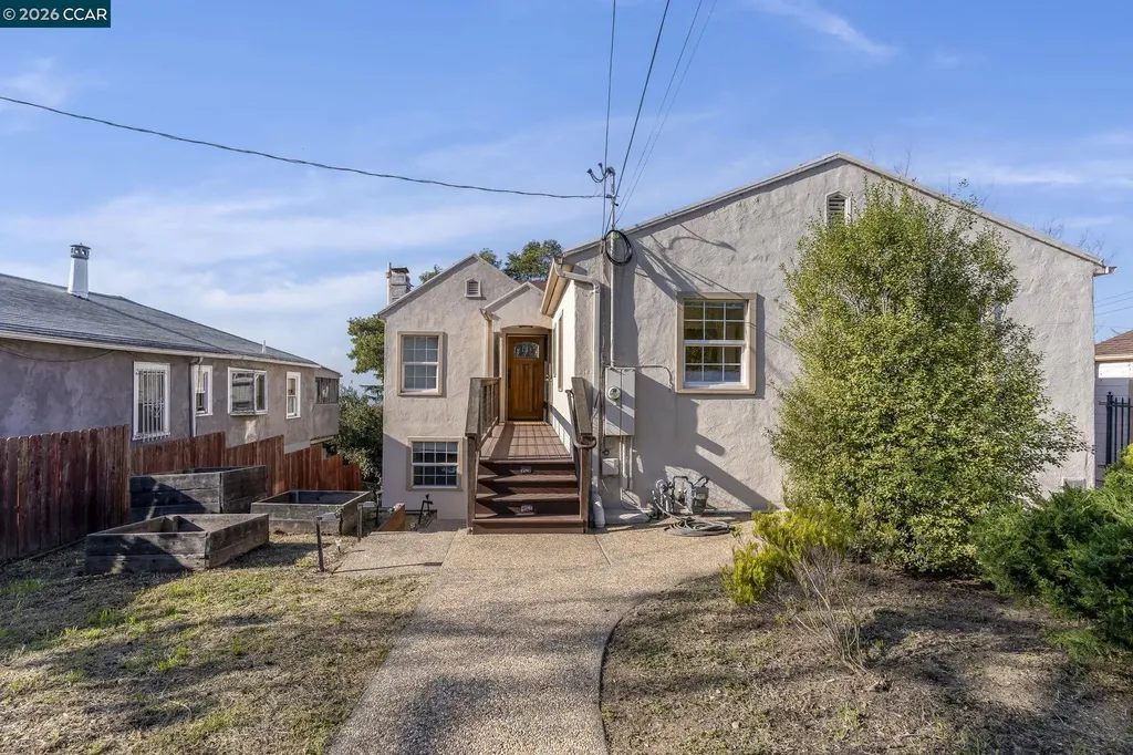 7333 Sunkist Drive Oakland CA 94605