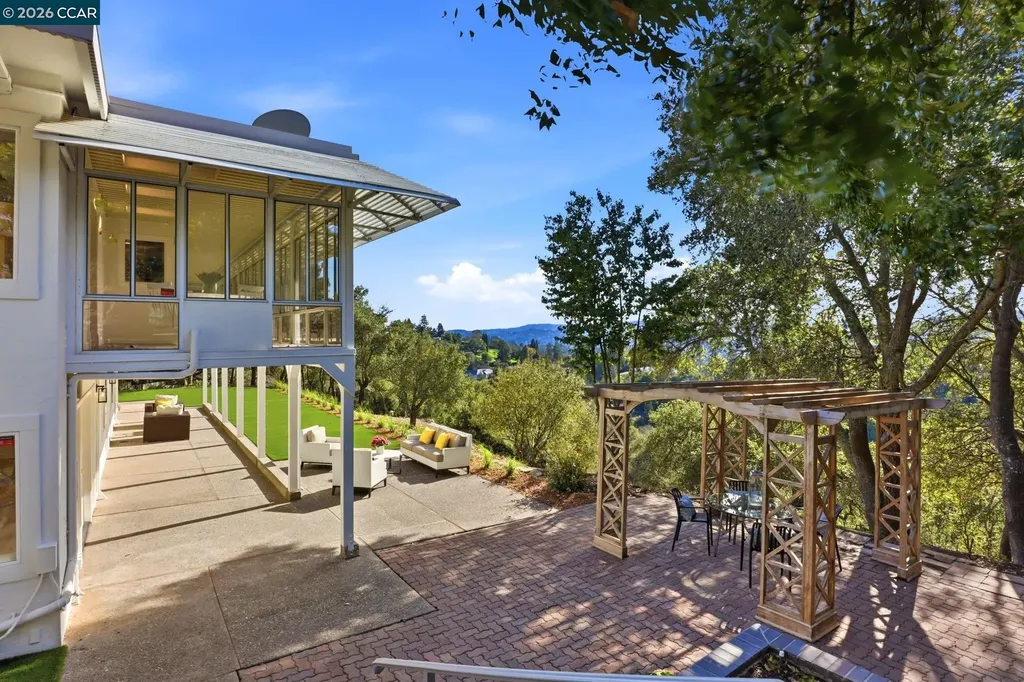 128 Diablo View Drive Orinda CA 94563