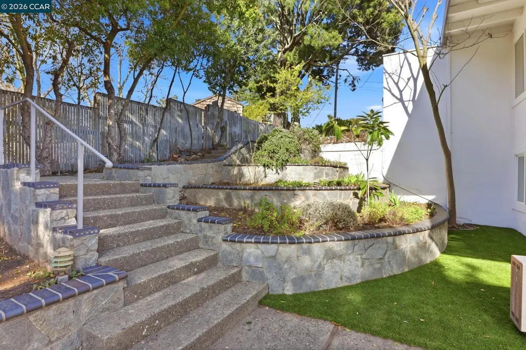 128 Diablo View Drive Orinda CA 94563