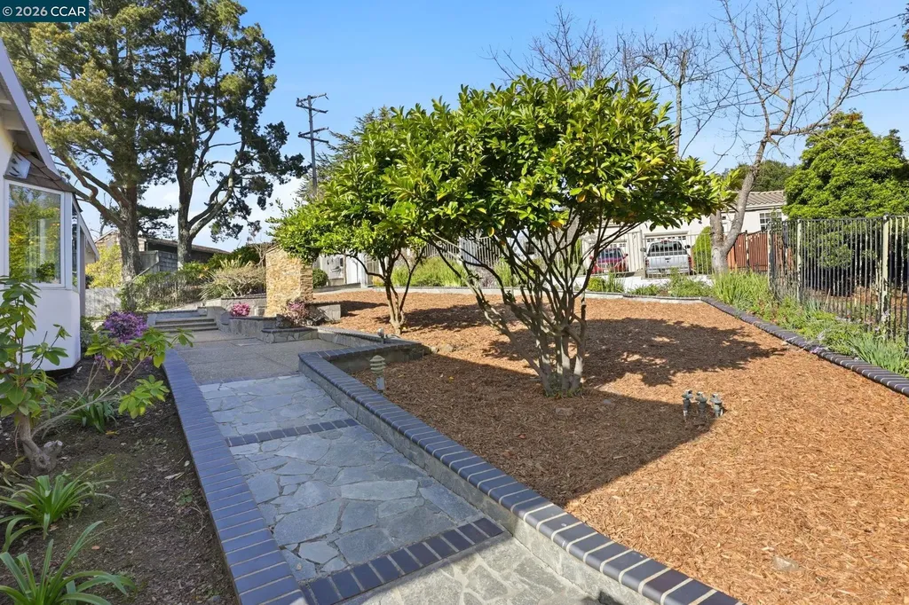128 Diablo View Drive Orinda CA 94563
