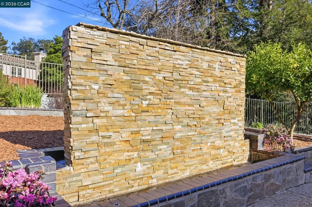 128 Diablo View Drive Orinda CA 94563