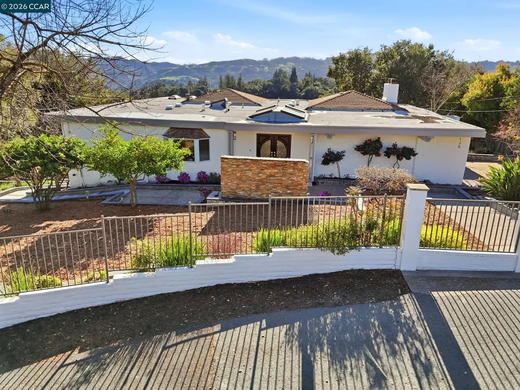 128 Diablo View Drive Orinda CA 94563
