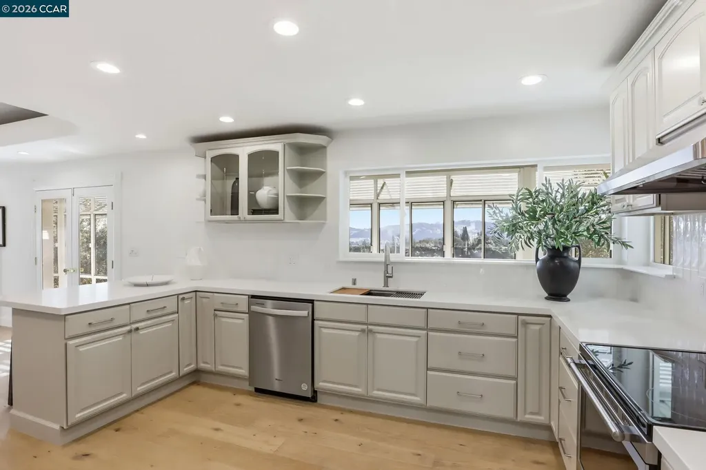128 Diablo View Drive Orinda CA 94563