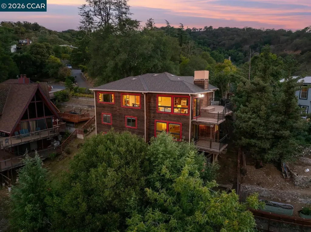 1087 Hillside Drive Martinez CA 94553