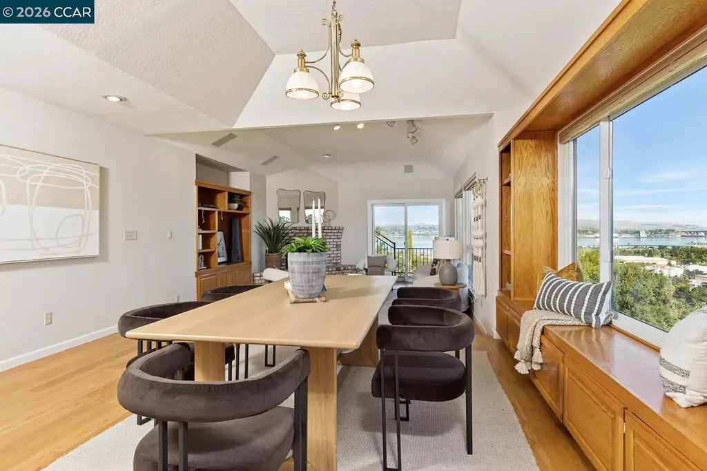 1087 Hillside Drive Martinez CA 94553