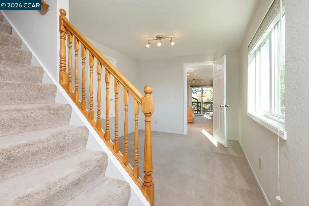 1087 Hillside Drive Martinez CA 94553