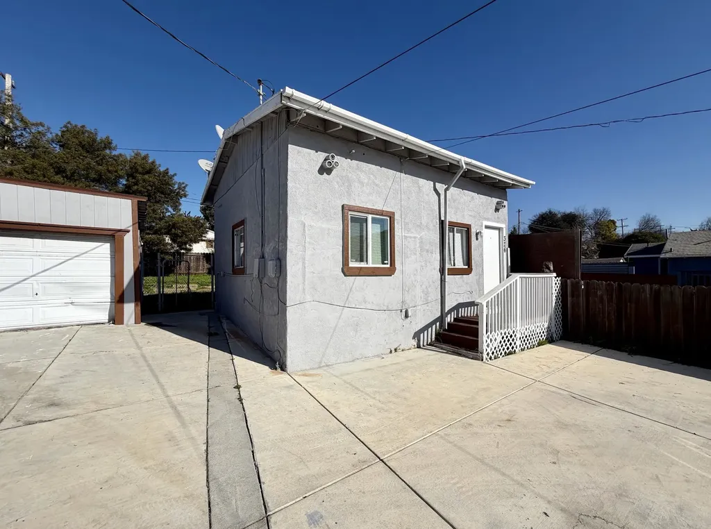 324 Idora Avenue Vallejo CA 94591