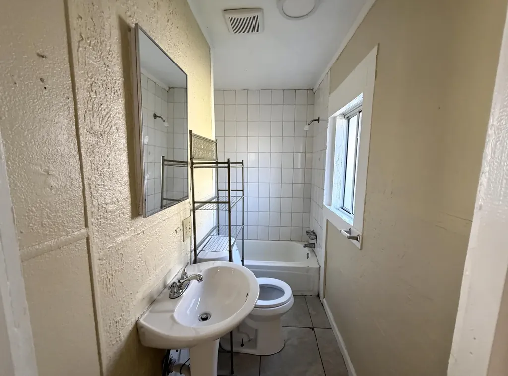 324 Idora Avenue Vallejo CA 94591