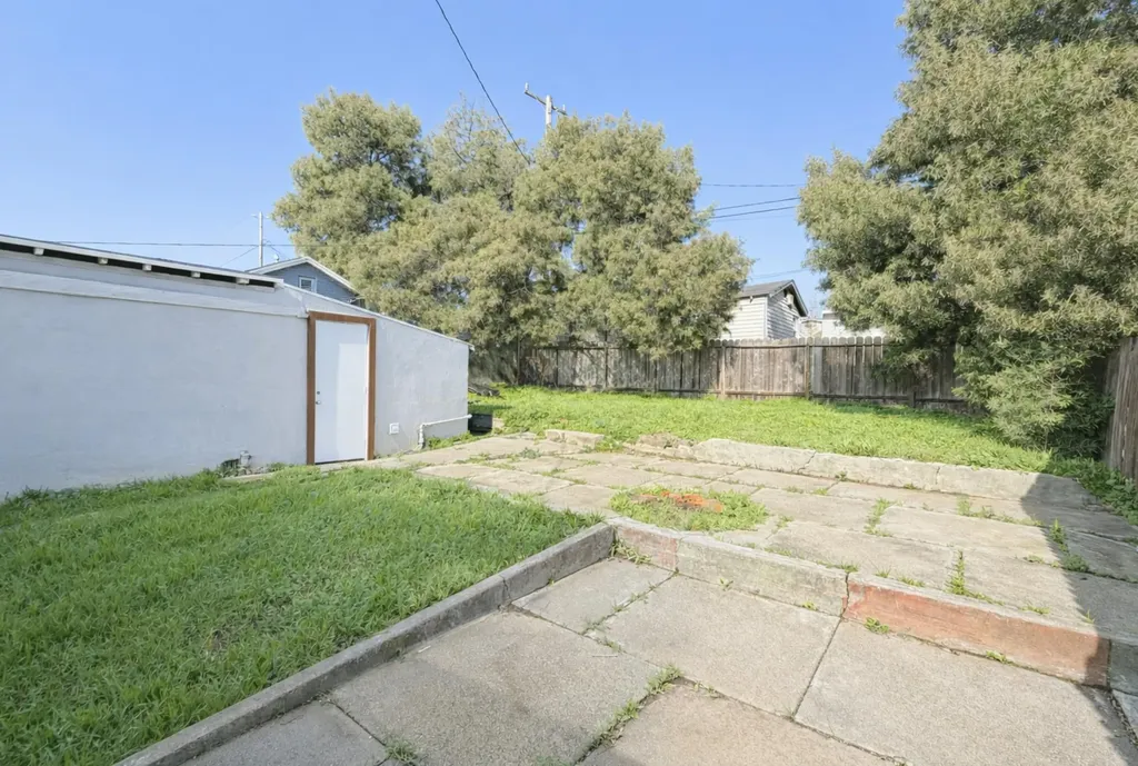 324 Idora Avenue Vallejo CA 94591