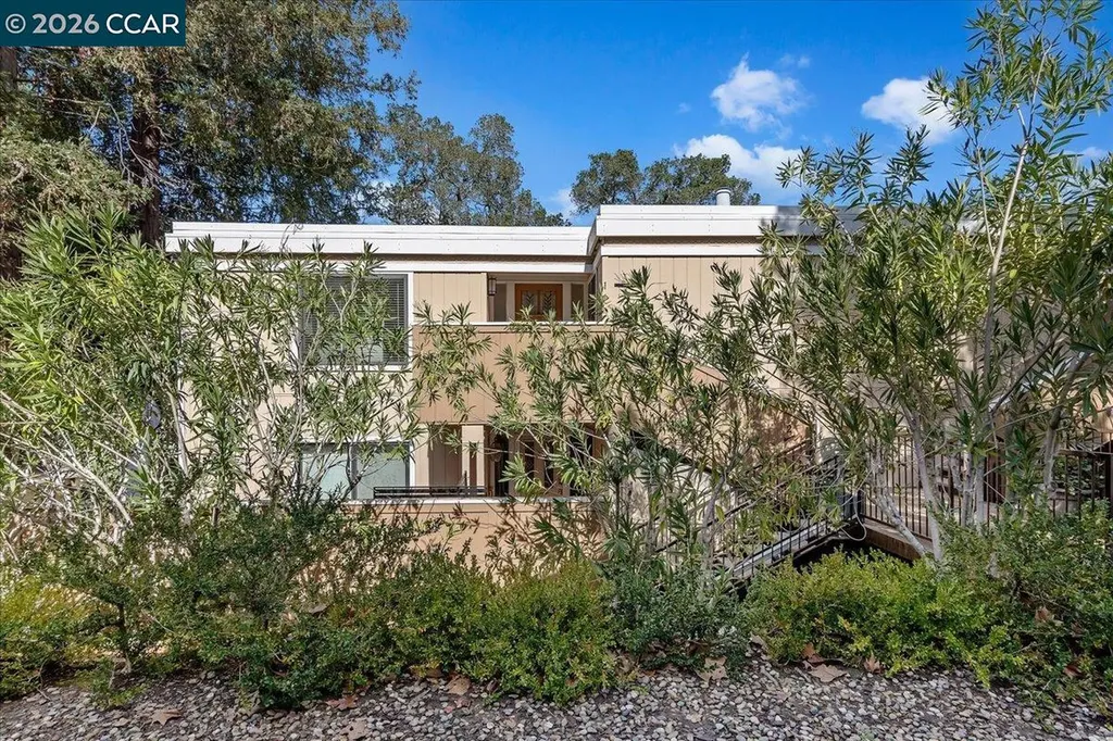 1332 Running Springs Road Walnut Creek CA 94595
