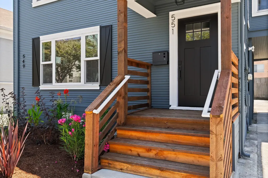 551 53rd Street Oakland CA 94609