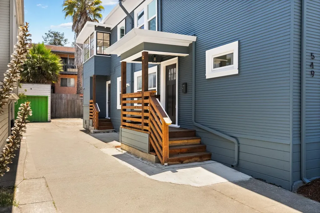 551 53rd Street Oakland CA 94609