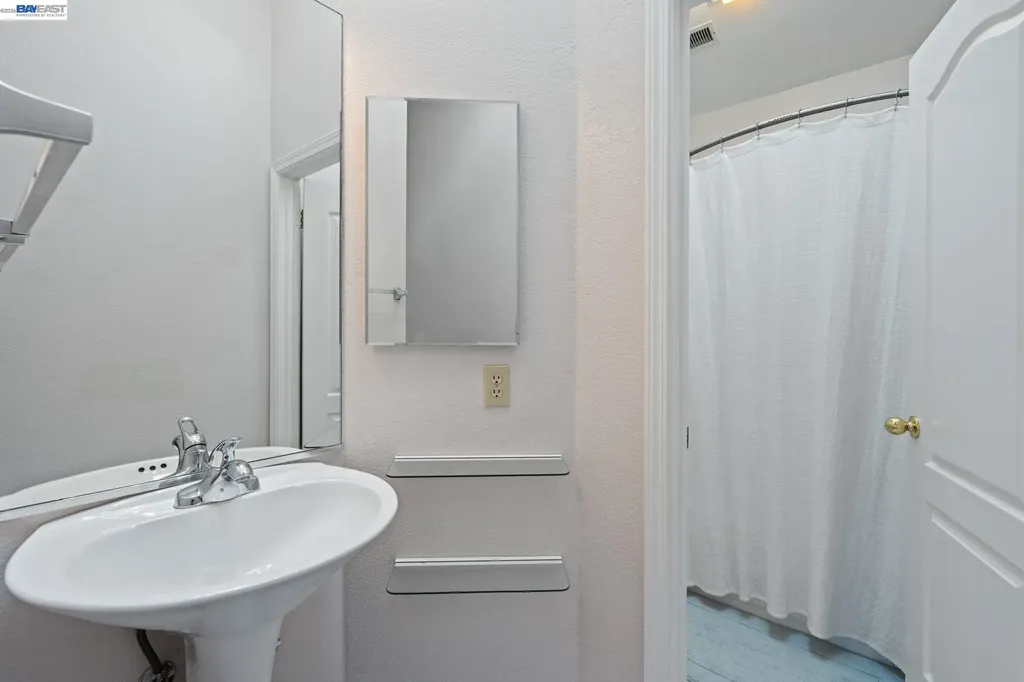 14 Heritage Oaks Road Pleasant Hill CA 94523