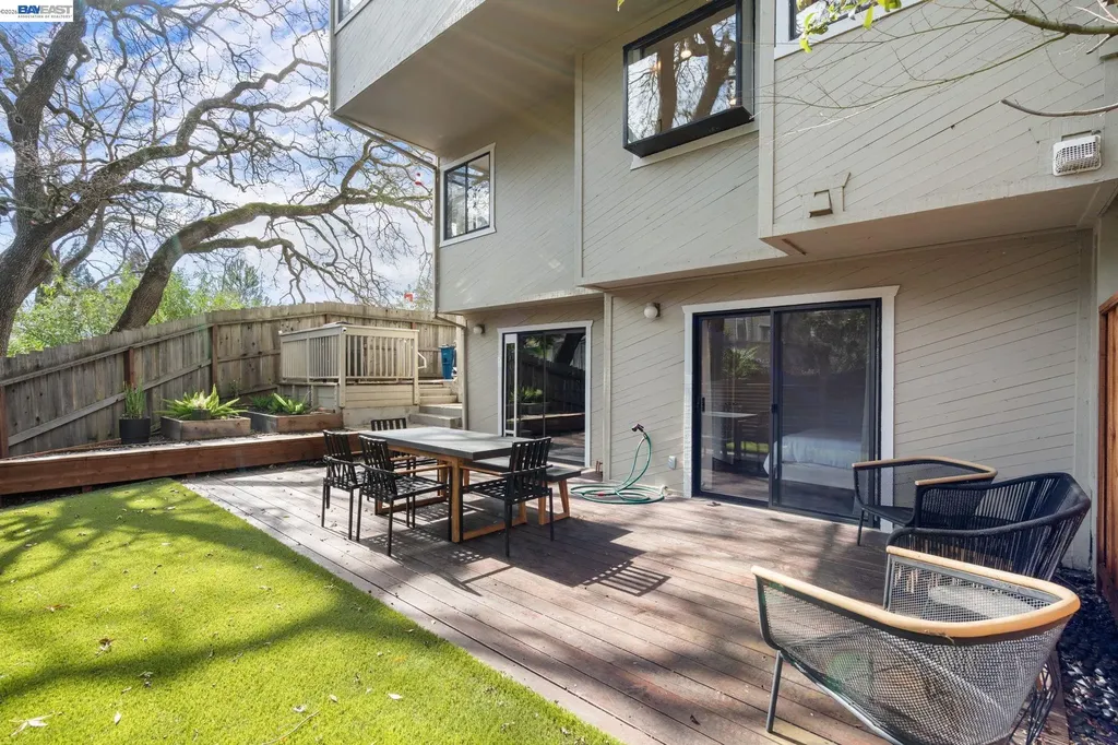 14 Heritage Oaks Road Pleasant Hill CA 94523