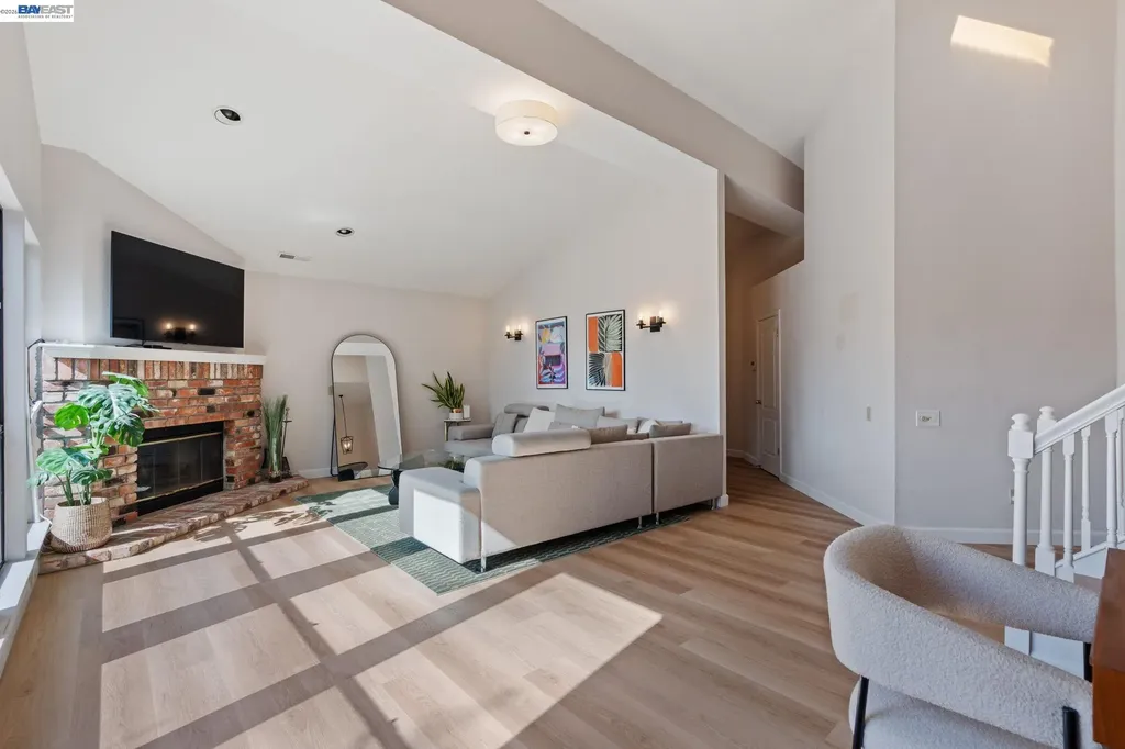 14 Heritage Oaks Road Pleasant Hill CA 94523
