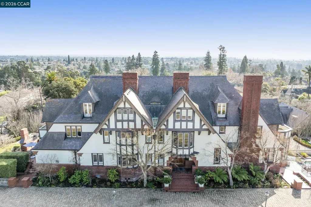 62 Farragut Avenue Piedmont CA 94610