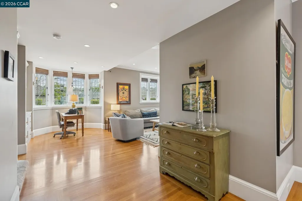 62 Farragut Avenue Piedmont CA 94610