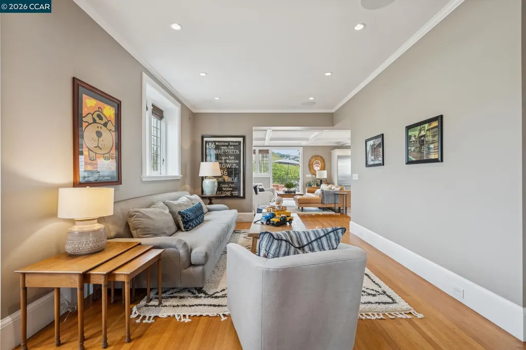 62 Farragut Avenue Piedmont CA 94610