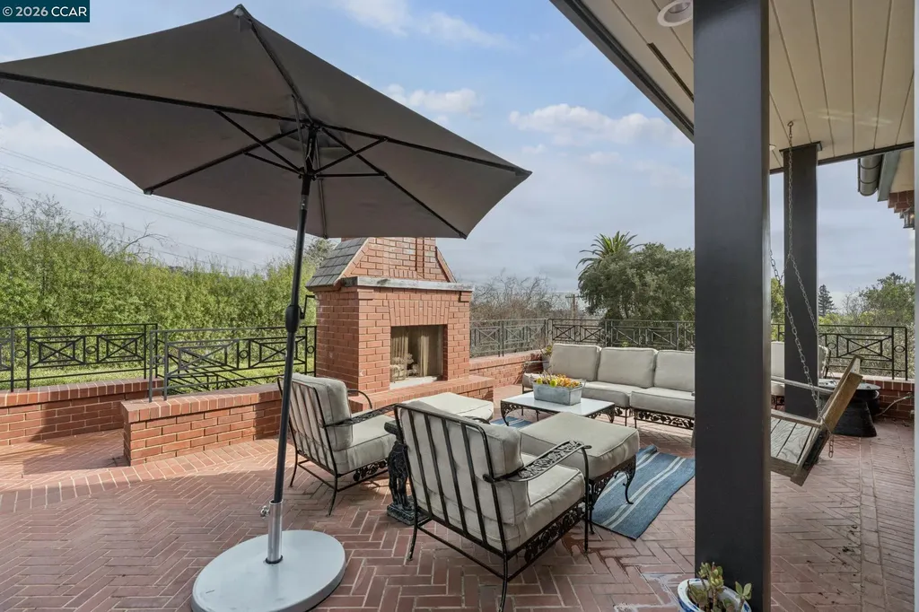 62 Farragut Avenue Piedmont CA 94610