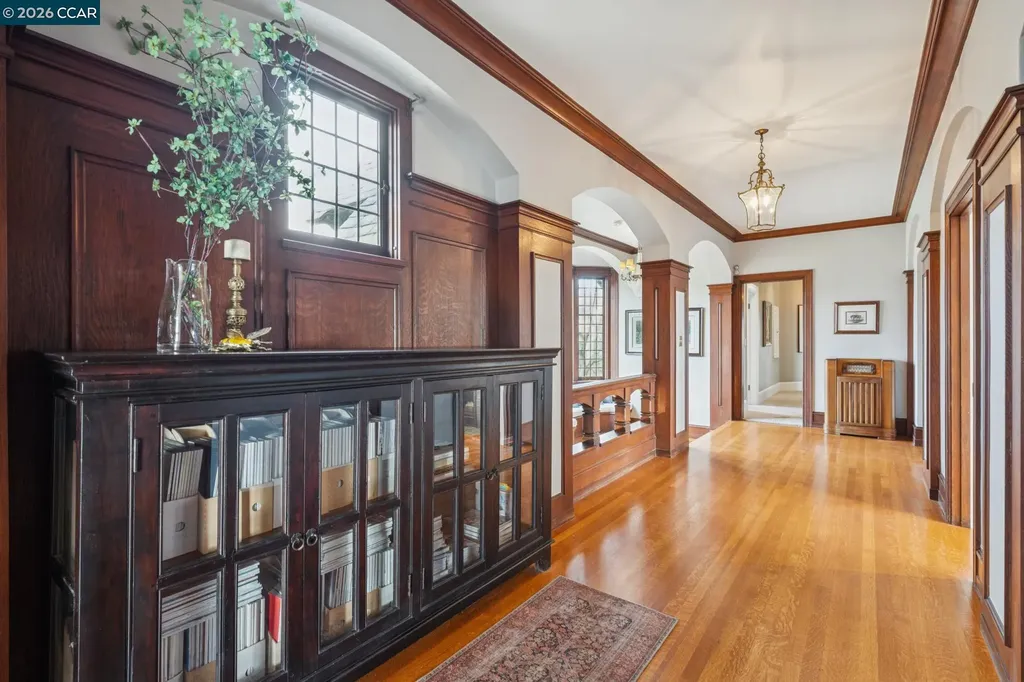 62 Farragut Avenue Piedmont CA 94610