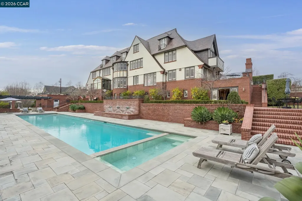 62 Farragut Avenue Piedmont CA 94610