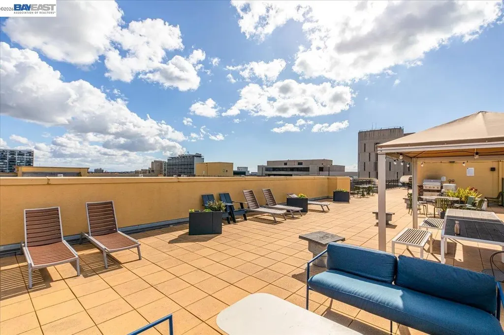 809 Clay Street Oakland CA 94607